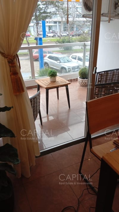 Apartamento de dos dormitorios en alquiler de temporada en zona Roosevelt, Punta del Este
