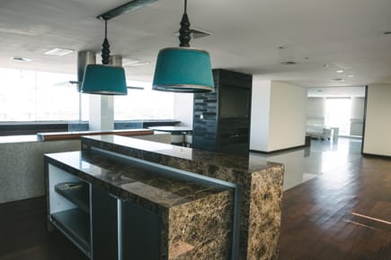 EN VENTA – PENTHOUSE DE LUJO EN EDIFICIO LE BLANC
