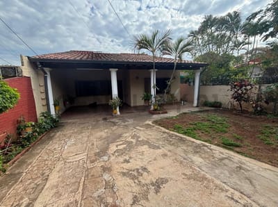EN VENTA ZONA SANTISIMA TRINIDAD 