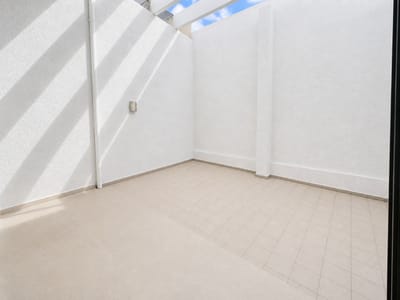 PENTHOUSE EN ALQUILER DE 3 DORMITORIOS EN COND. CIUDAD REAL