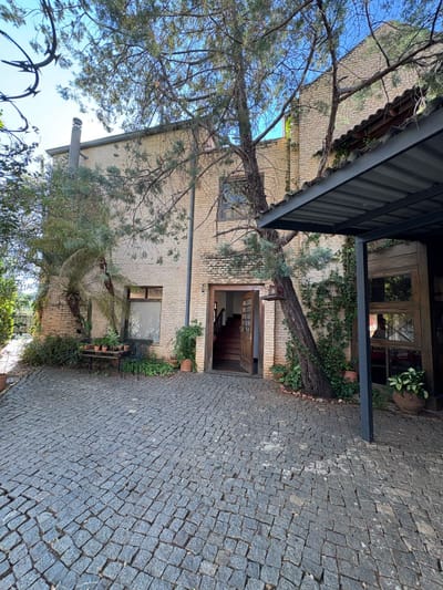 VENDO CASA CON 3 HABITACIONES/ PISCINA 