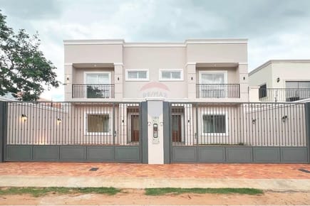 VENDO DUPLEX A ESTRENAR SOBRE AVDA DEL YACHT