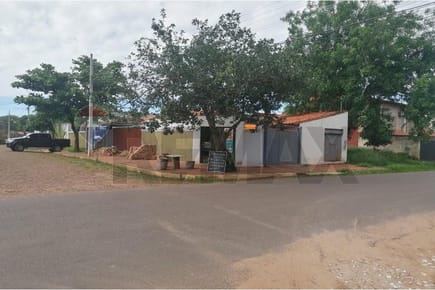VENDO CASA A REFACCIONAR EN ESQUINA EN SAN MIGUEL