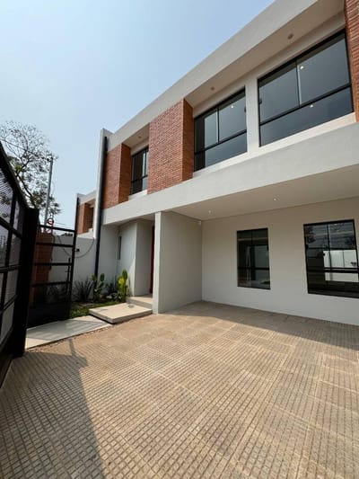 DUPLEX EN VENTA LOMA MERLO 