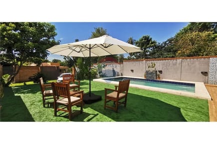 EN VENTA CASA QUINTA EN ITAUGUA