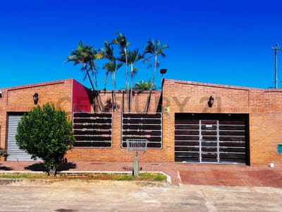 VENDO CASA SAN LORENZO-LAURELTY