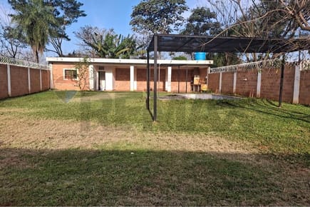 EXELENTE OPORTUNIDAD CASA CAPIATA CON PISCINA