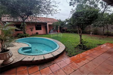 Casa - Venta - Ñemby, Paraguay