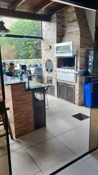 VENDO CASA ZONA CASA RICA