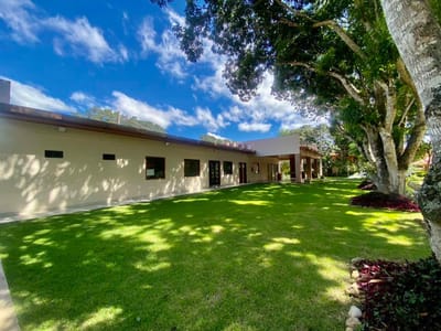 EN  URUBO, CASA AMPLIA DE 4 DORMS EN ALQUILER EN CONDOMINIO
