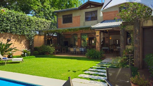 EN VENTA RESIDENCIA PREMIUM EN FERNANDO DE LA MORA ZONA NORTE 
