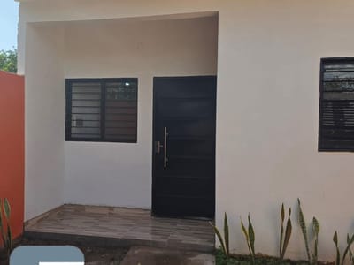 Casa de 1 Dormitorio en Venta - Mariano Roque Alonso