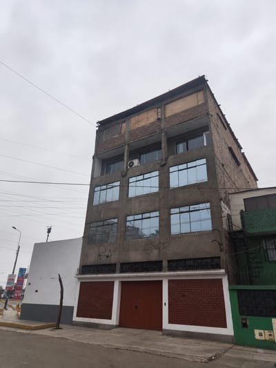 Casa Edificio Comercial en Alquiler en San Juan de Lurigancho