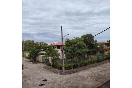 EN VENTA CASA A TERMINAR EN LUQUE ZONA AEROPUERTO