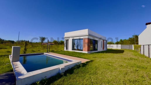 VENDO CASA QUINTA A ESTRENAR EN YPACARAI
