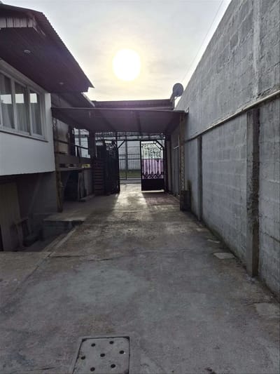 Se alquila deposito en maroñas 230 mts