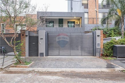 VENDO CASA EN VILLA AURELIA ZONA MUNICIPALIDAD