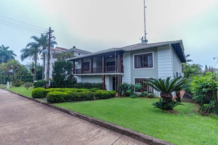 Casa de 7 habitaciones en Paraná Country club 