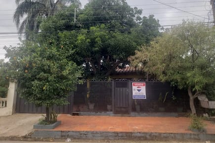 Casa-venta Campo Grande Luque Central