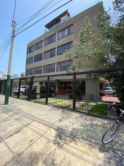 Lindo departamento en Vallehermoso frente a parque
