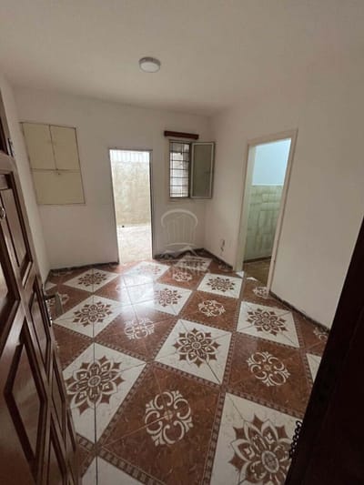 LA COMERCIAL REF Y2153  Apartamento en alquiler (Martin Garcia y Democracia) Prox varias Avenidas