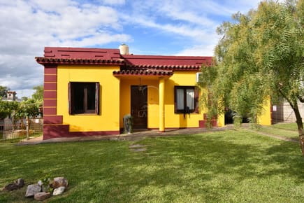 Casa y apartamento en venta en colonia nueva Helvecia de dos dormitorios REF.LD1895