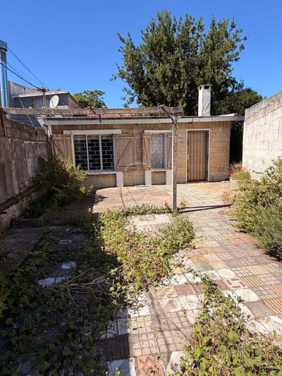 ITUZAINGO REF LY2024  Casa en venta en (Damaso A. Larrañaga y Geronimo Piccioli)