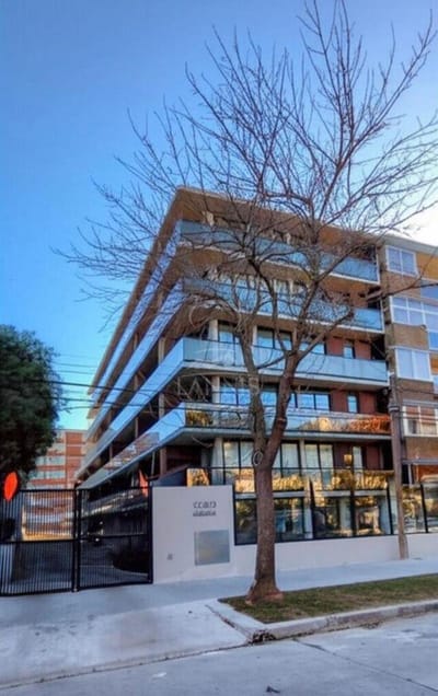 VENTA APTO DE 2 DORM 2 BAÑOS MALVIN EN CONSTRUCCION REF:AM 2169