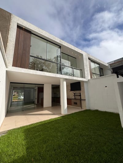 Hermosas casas en Pre-venta en la Radial 26 6to anillo