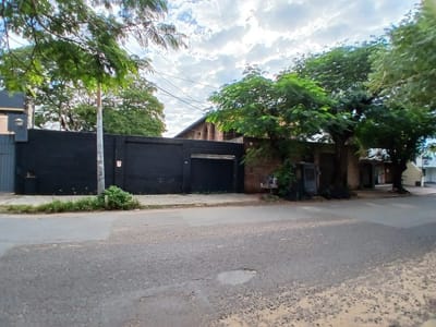 En Venta Terreno Ubicado Barrio Ykua Satí