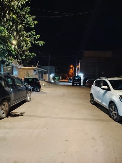 Vendo Casa Con 2 Dptos. +8 Dorm+ Local Comercial Urb. Los Medanos Ica