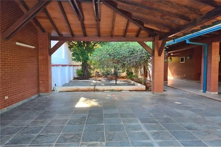 Vendo terreno en Los Laureles, a pasos de Casa Rica