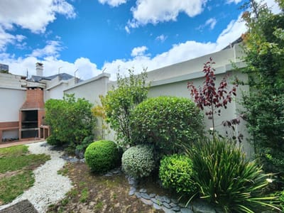DEPARTAMENTO CON JARDIN PRIVADO EN VENTA
