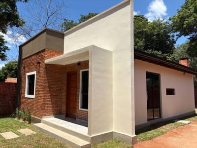 VENDO Casa 3 dorm 105m2 en condominio - Capiata