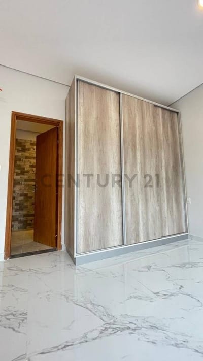 EN VENTA DUPLEX A ESTRENAR EN LAMBARE