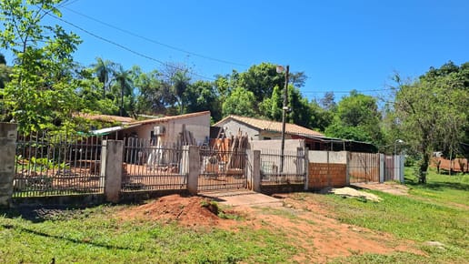 Remato propiedad en Luque dos casas en un mismo terreno