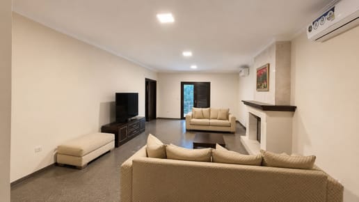 CASA EN ALQUILER ZONA LOS LAURELES