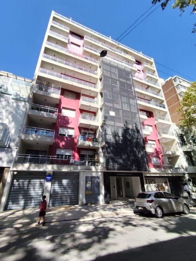 1 DORMITORIO  CON GARAGE Y RENTA EN CENTRO