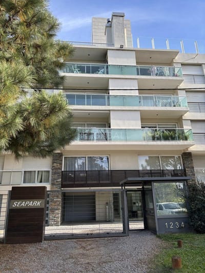 APARTAMENTO EN VENTA EN BARRA DE CARRASCO 2 D. Y GARAGE