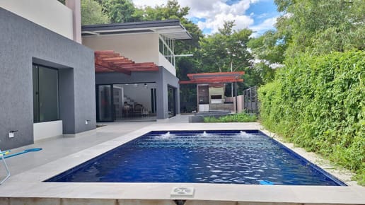 VENDO CASA NUEVA DE 3 HABS. EN SAN BERNARDINO