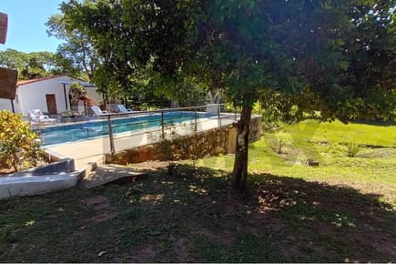 Alquilo casa quinta amoblada en Atyra