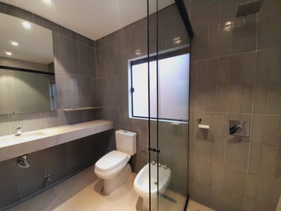 ALQUILO DÚPLEX PREMIUM EN FERNANDO DE LA MORA Z/ NORTE 
