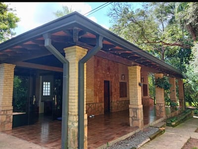 Alquilo casa en Atyta