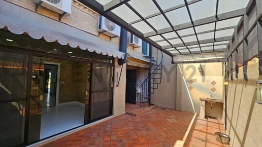 VENDO DUPLEX EN BARRIO MBURUCUYA