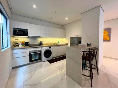 DEPARTAMENTO AMOBLADO EN ALQUILER – EDIFICIO EMPERADOR