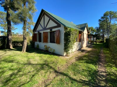 CASA PLAYA VERDE MALDONADO TECHO VERDE CA100879  2 DORMITORIOS 1 BAÑOS