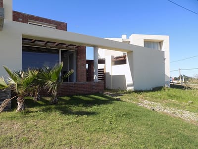 CASA PLAYA GRANDE MALDONADO P.H  II CA101427  3 DORMITORIOS 2 BAÑOS