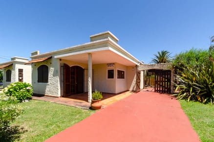 CASA LOS ANGELES MALDONADO EL ABUELO  I I CA101503  2 DORMITORIOS 1 BAÑOS