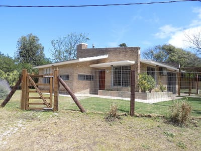 CASA LOS ANGELES MALDONADO LA NUEVA ESTANCIA CA101730  2 DORMITORIOS 2 BAÑOS