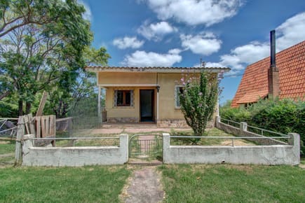 CASA CENTRO MALDONADO LOS TRES CERROS CA102202  2 DORMITORIOS 1 BAÑOS